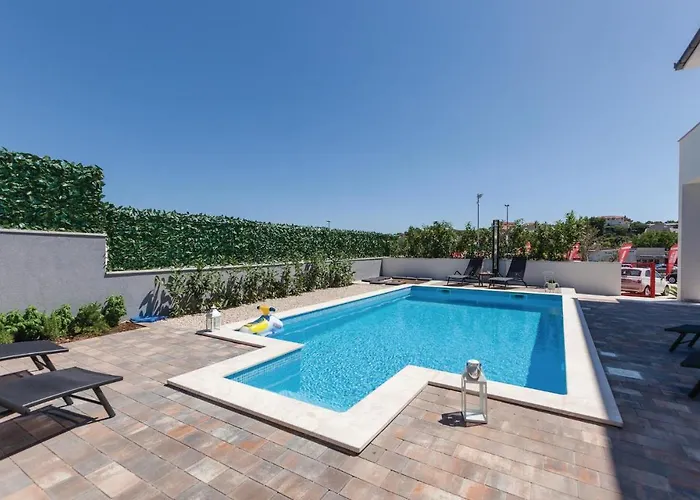 Three-bedroom In Apartmán Split