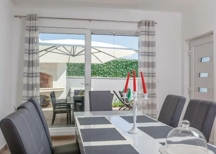 Apartman Three-bedroom In
